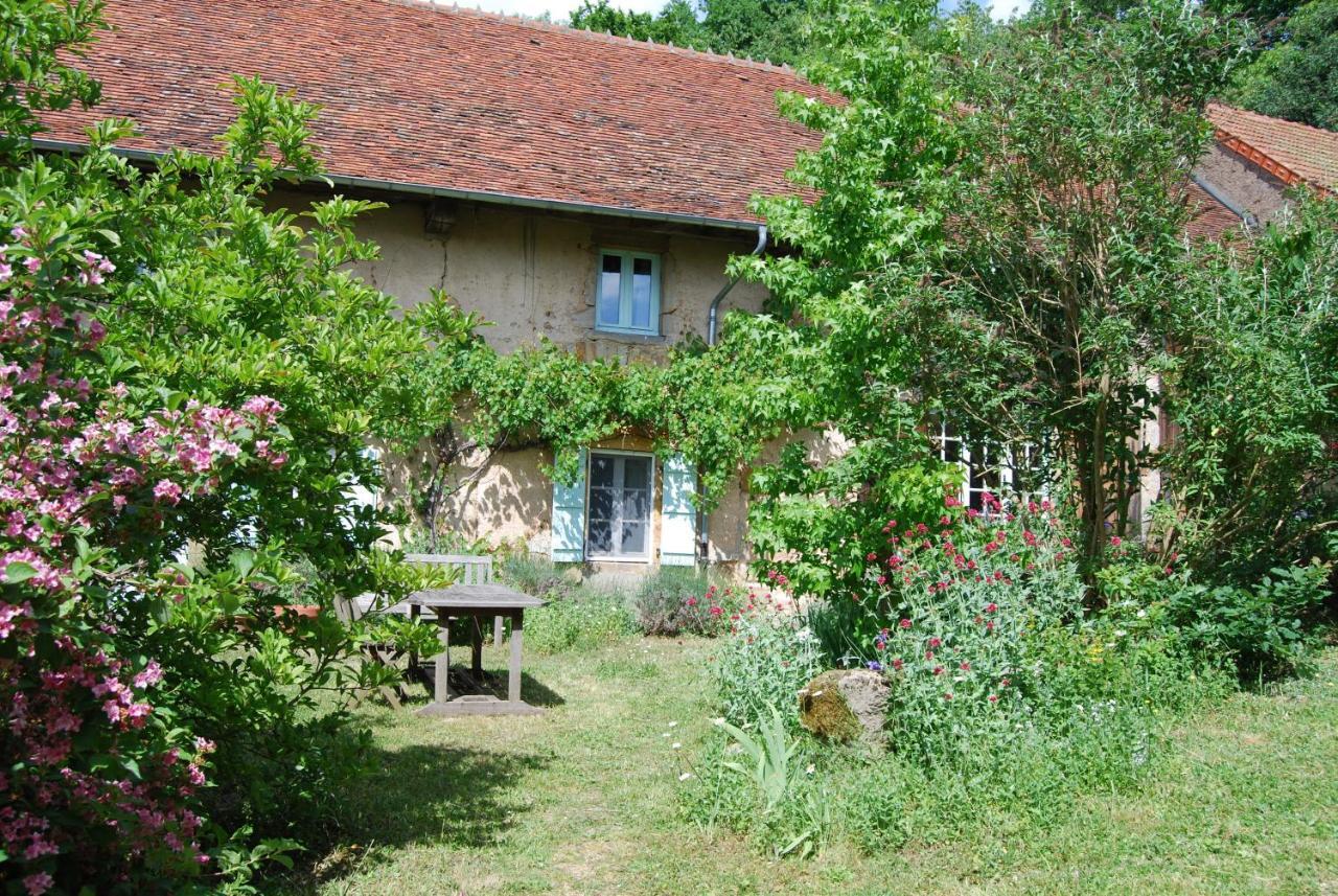 La Tour Panzió Marcilly-la-Gueurce Kültér fotó