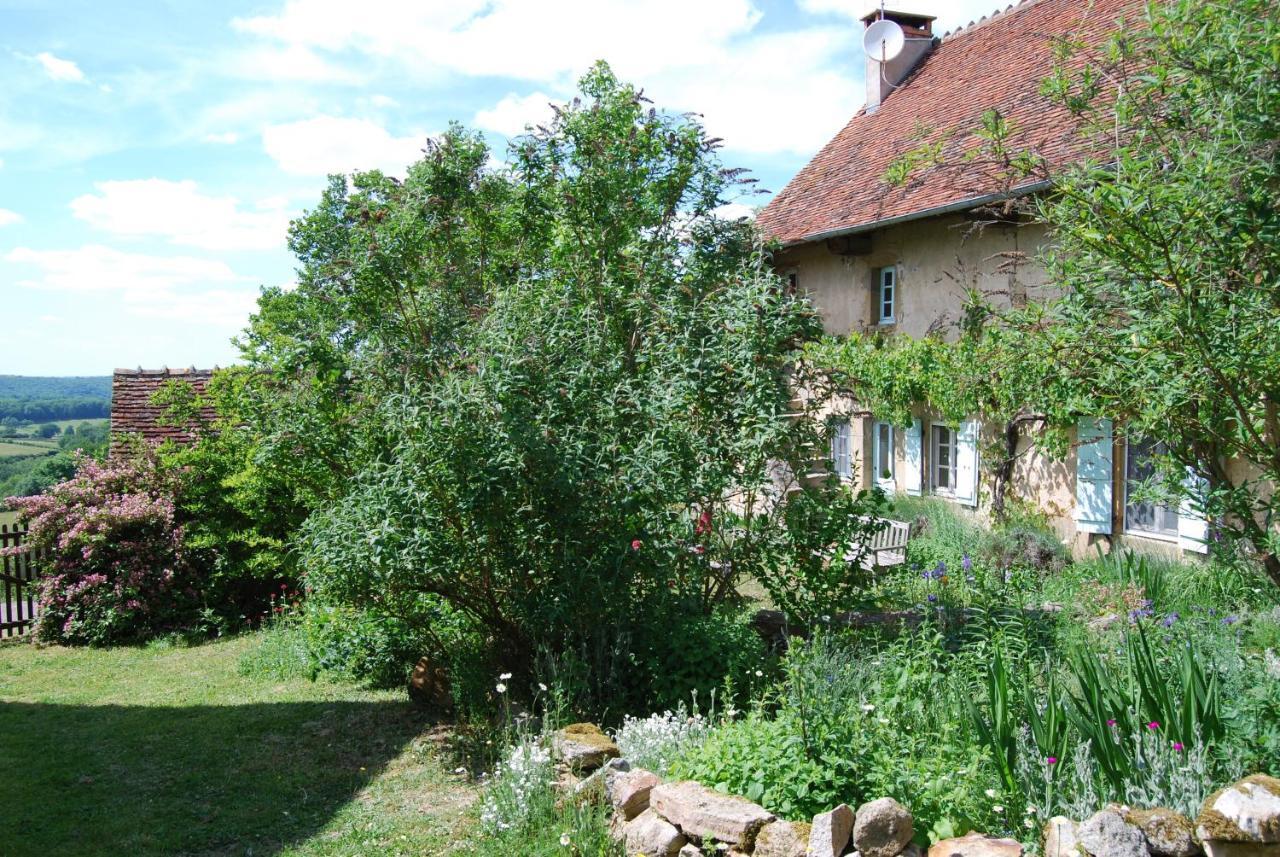 La Tour Panzió Marcilly-la-Gueurce Kültér fotó