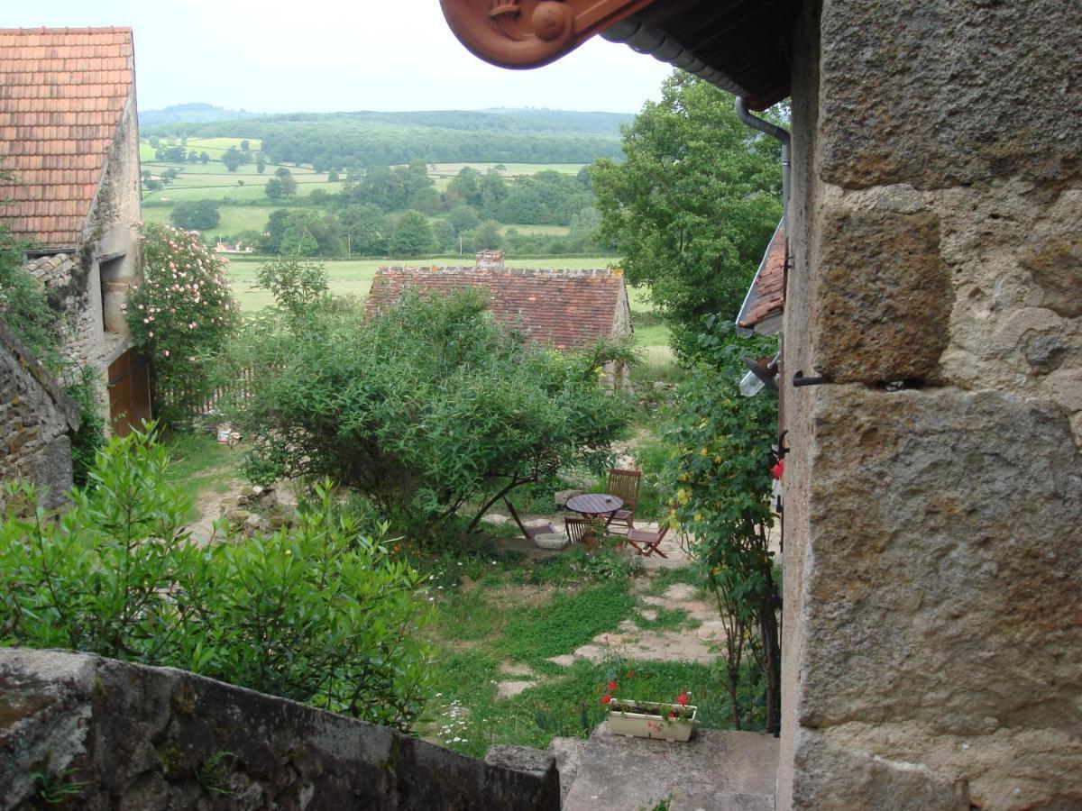 La Tour Panzió Marcilly-la-Gueurce Kültér fotó